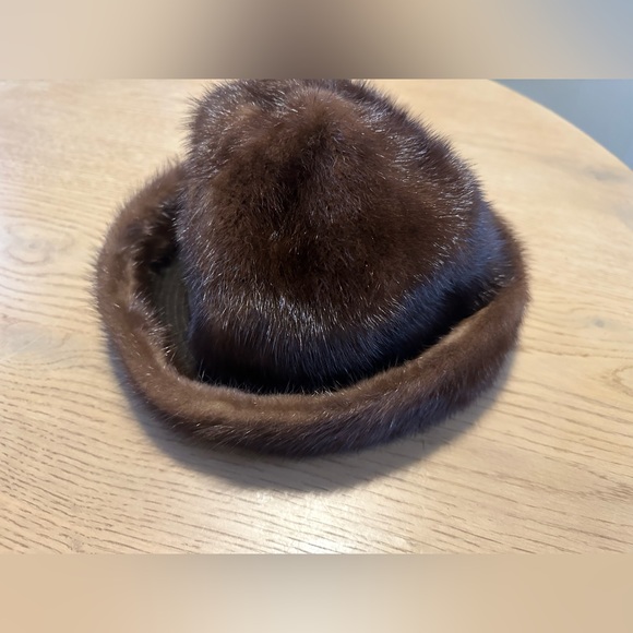 Elegant vintage Maison's brown genuine fur hat, Sz 7 - Picture 2 of 7